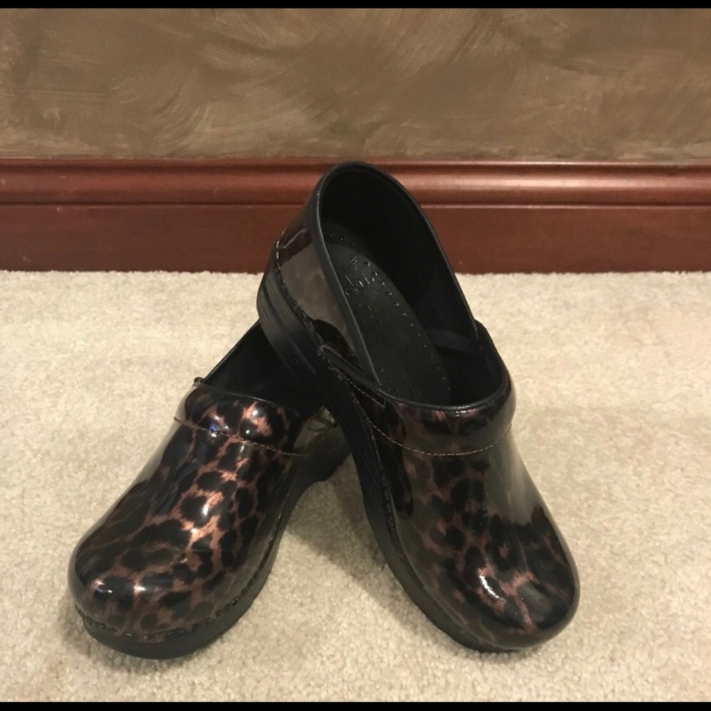 Dansko clog - Patent leopard print